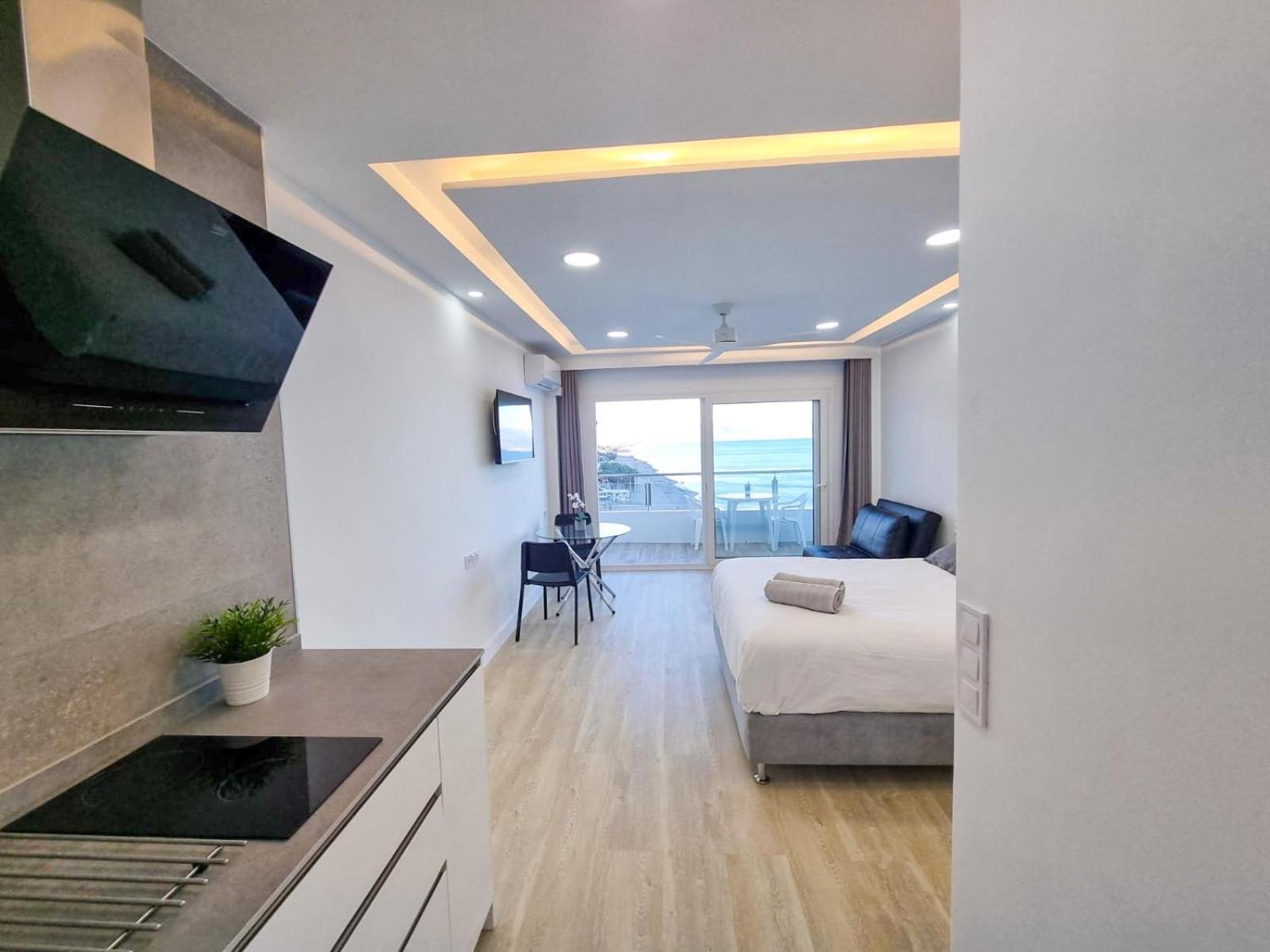 Spectacular Sea Views Torremolinos Daire Dış mekan fotoğraf